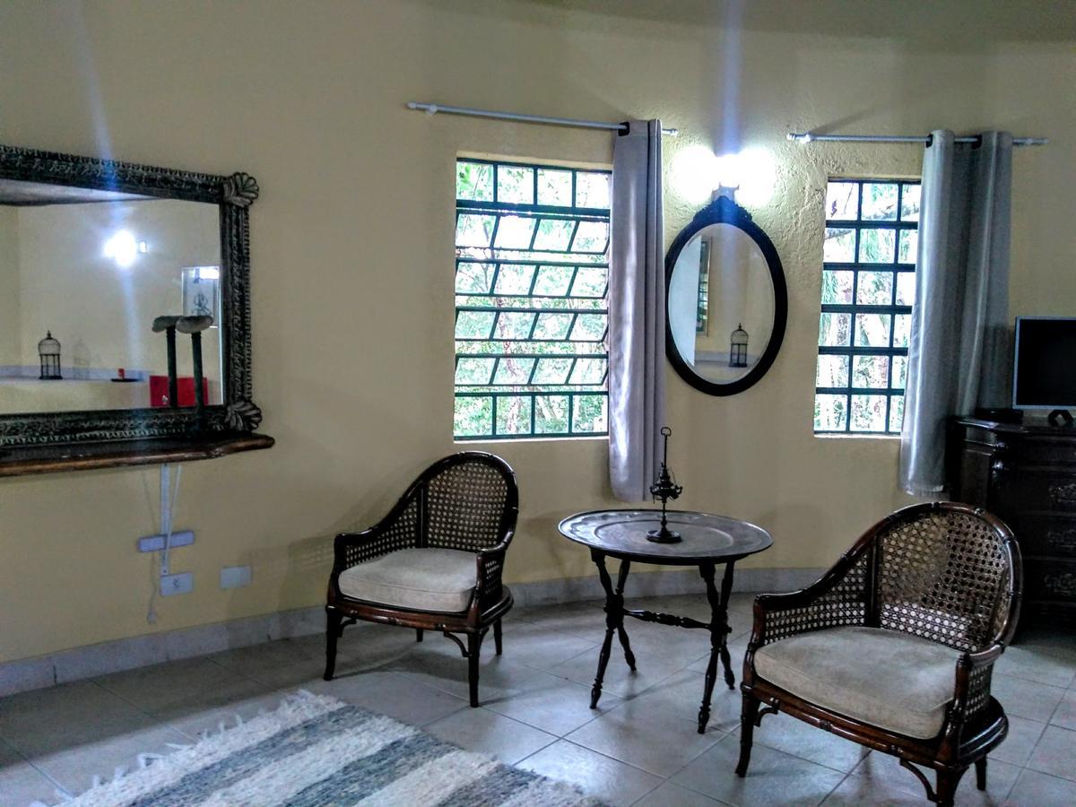 Villa Serena Bed & Breakfast Embu Exterior photo